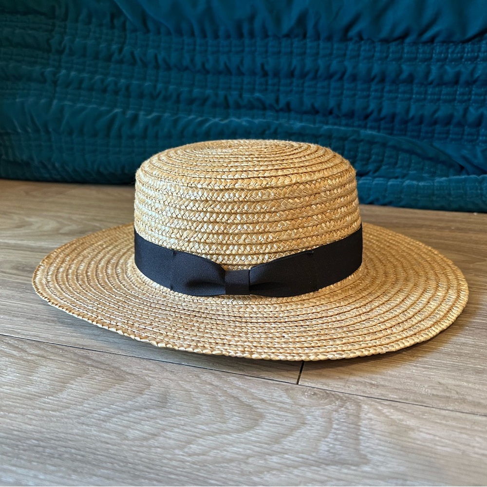 Lack of colour straw hat 56 cm small
